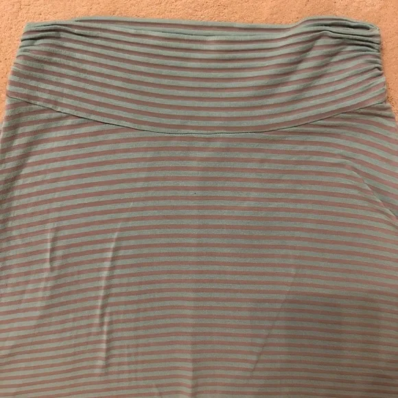 Spring has sprung Light Aqua Green and Gray Women's Maxi Skirt - Picture 4 of 7